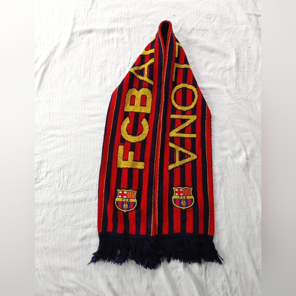 FCB scarf